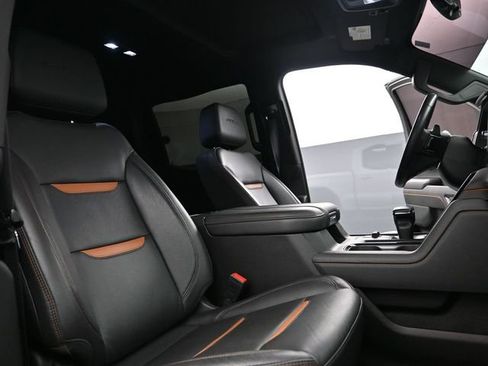 Used 2023 GMC Sierra 1500 AT4 w/ AT4 Premium Package image 30