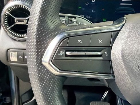 Used 2025 Chevrolet Blazer EV LT image 32