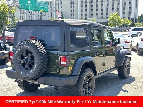 Used 2022 Jeep Wrangler Unlimited Sport AWD/4WD image 3