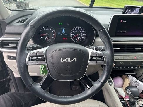 Used 2022 Kia Telluride EX w/ EX Premium Package AWD/4WD image 12