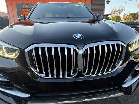 Used 2020 BMW X5 xDrive50i w/ Executive Package AWD/4WD image 17