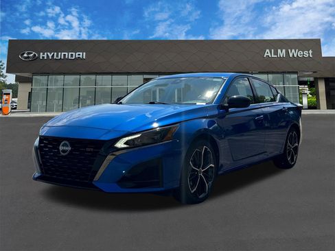 Used 2025 Nissan Altima 2.5 SR FWD image 1