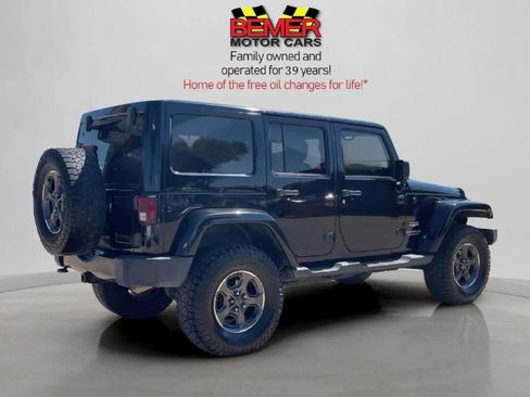 Used 2014 Jeep Wrangler Unlimited Sahara w/ Max Tow Package image 7