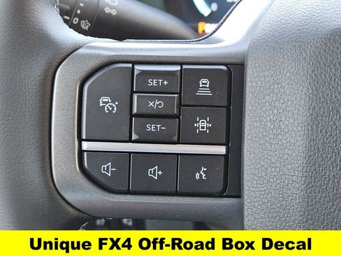 New 2026 Ford F250 Lariat w/ Black Appearance Package image 19