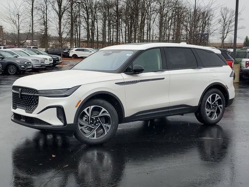 New 2026 Lincoln Nautilus Premier w/ Equipment Group 102A image 38