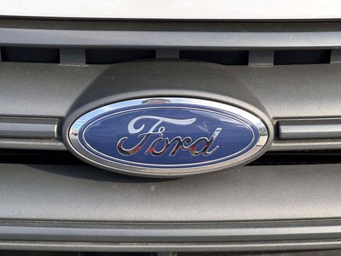 Used 2017 Ford Escape S FWD image 8