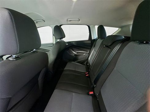 Used 2017 Ford Escape SE w/ SE Cold Weather Package image 24