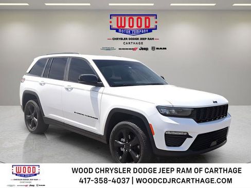 Used 2024 Jeep Grand Cherokee Limited w/ Black Appearance Package AWD/4WD image 1