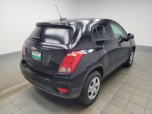 Used 2019 Chevrolet Trax LS w/ Tint and Cruise Package image 9