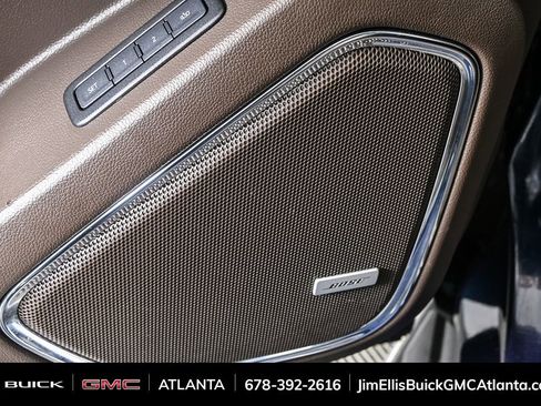 Used 2019 GMC Yukon XL Denali image 8