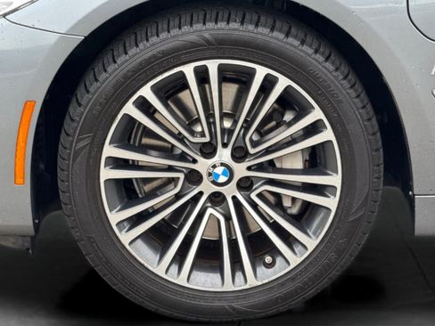 Used 2018 BMW 530e w/ Premium Package 2 image 26