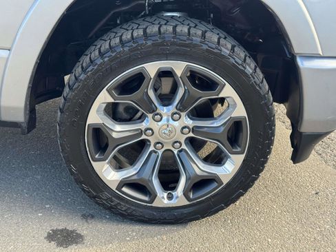 Used 2020 RAM 1500 Limited image 6