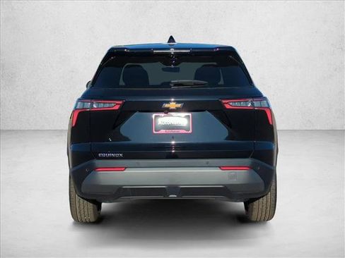 New 2026 Chevrolet Equinox LT w/ Safety and Technology Package FWD image 8