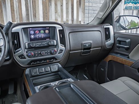 Used 2015 GMC Sierra 1500 SLT w/ SLT Crew Cab Value Package AWD/4WD image 17