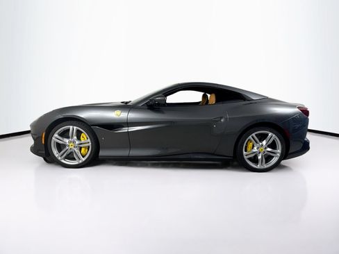 Certified 2021 Ferrari Portofino RWD image 4