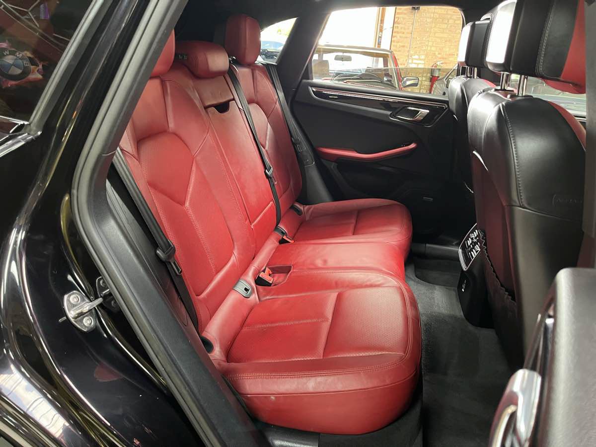 Used 2017 Porsche Macan S AWD/4WD image 25