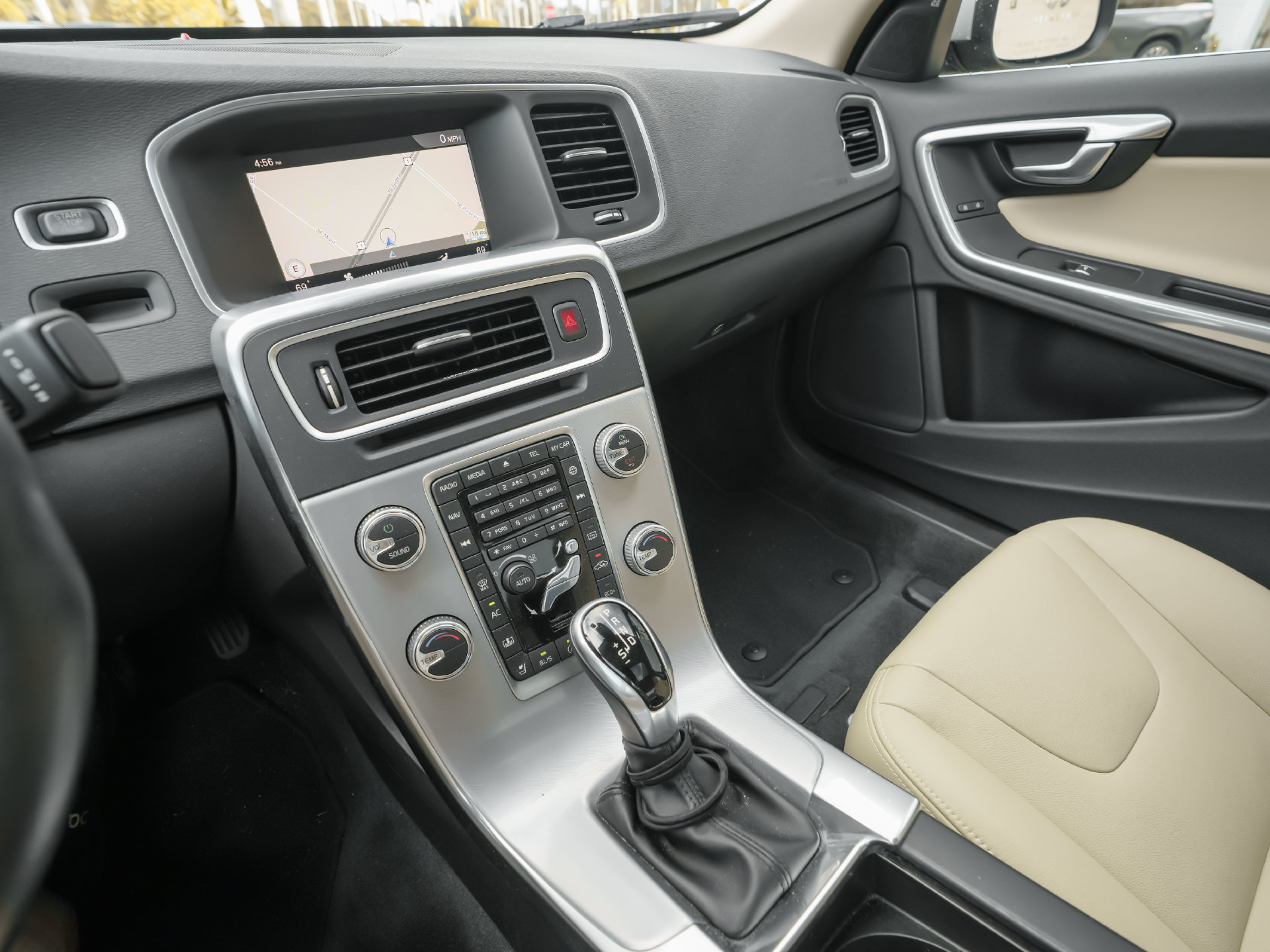 Used 2018 Volvo S60 T5 Inscription FWD image 8
