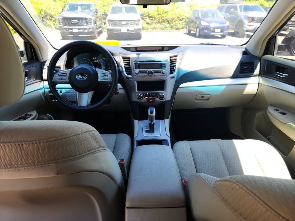 Used 2011 Subaru Outback 2.5i AWD/4WD image 21