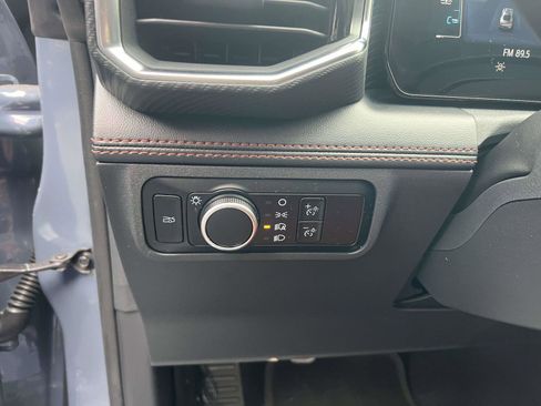 Used 2024 Ford Mustang GT Premium image 17