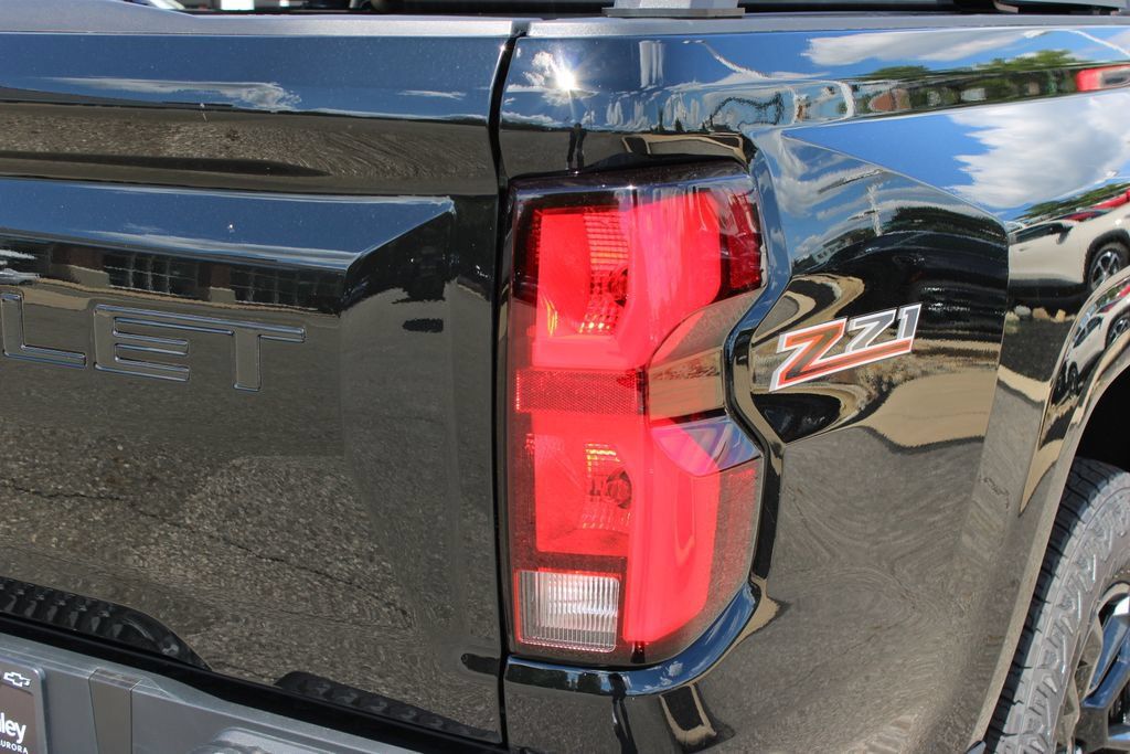 New 2026 Chevrolet Colorado Z71 w/ Midnight Edition AWD/4WD image 38