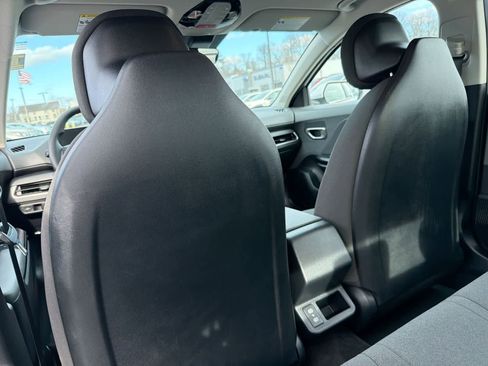 Used 2025 Kia K4 LXS image 2