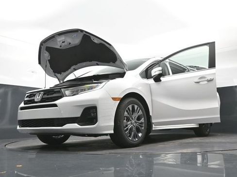 New 2026 Honda Odyssey Touring image 34