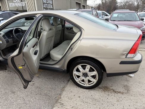 Used 2002 Volvo S60 2.4T image 17