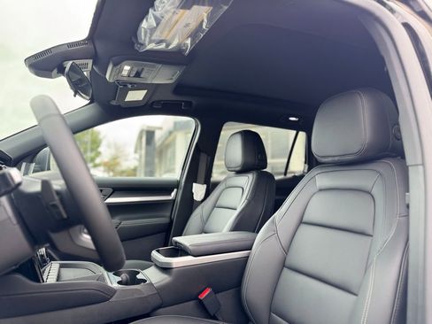 New 2026 GMC Terrain Elevation w/ Elevation Premium Package AWD/4WD image 17