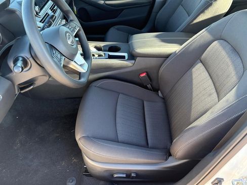 New 2025 Nissan Altima 2.5 SV image 16