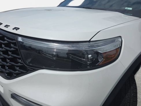 Used 2022 Ford Explorer ST-Line AWD/4WD image 29