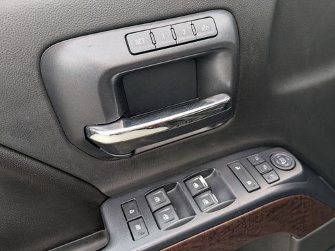 Used 2015 GMC Sierra 2500 SLT image 13