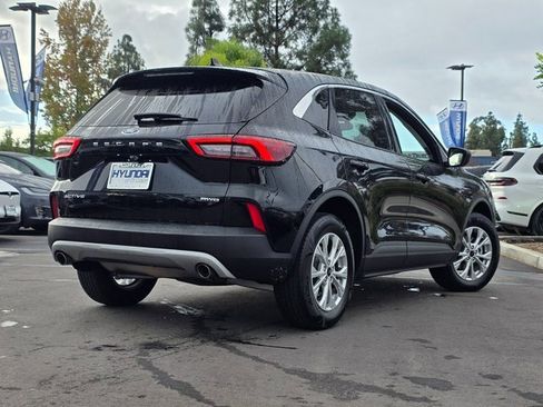 Used 2023 Ford Escape Active image 5