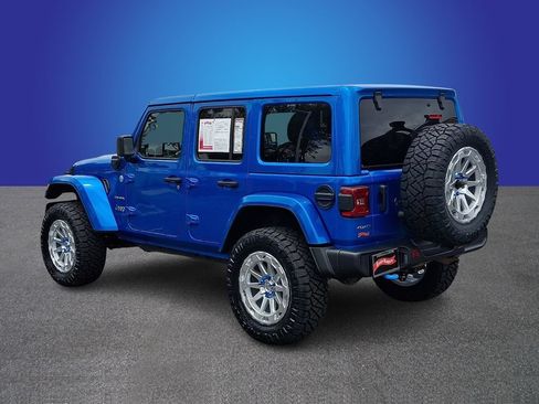 Used 2024 Jeep Wrangler Unlimited Sahara AWD/4WD image 6