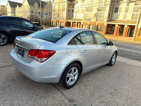 Used 2016 Chevrolet Cruze LT w/ Technology Package image 7