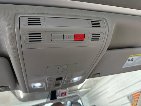 Used 2015 Volkswagen Golf TDI SE image 23