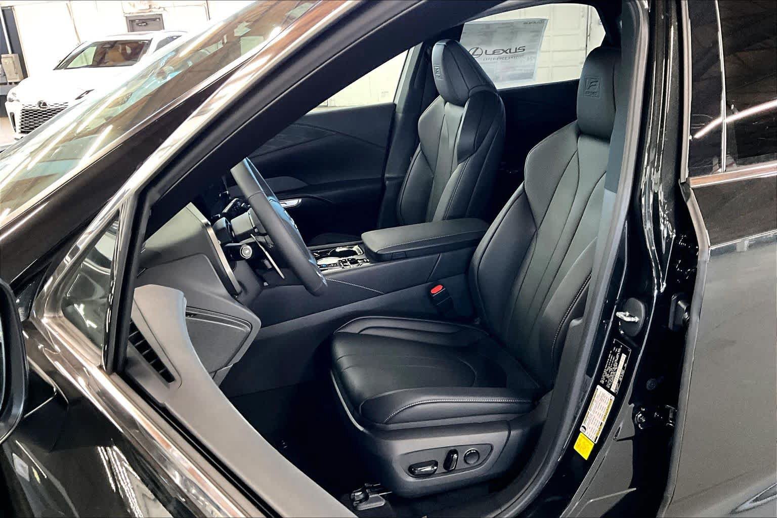 New 2026 Lexus RX 350 F Sport w/ Convenience Package AWD/4WD image 9