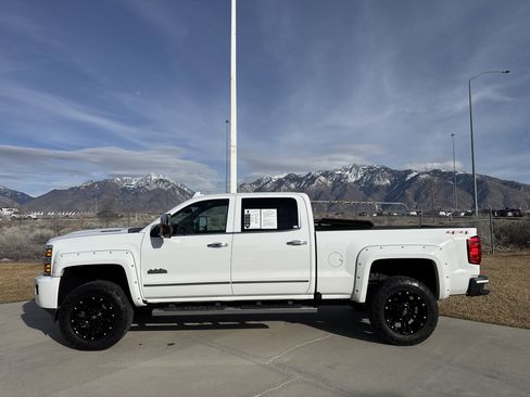 Used 2017 Chevrolet Silverado 2500 High Country w/ Duramax Plus Package image 2