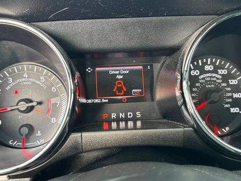 Used 2017 Ford Mustang Premium RWD image 10