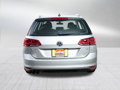 Used 2017 Volkswagen Golf SEL image 6