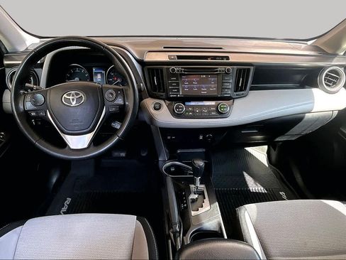 Used 2018 Toyota RAV4 XLE FWD image 16