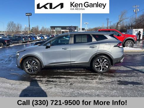 Certified 2023 Kia Sportage EX image 16