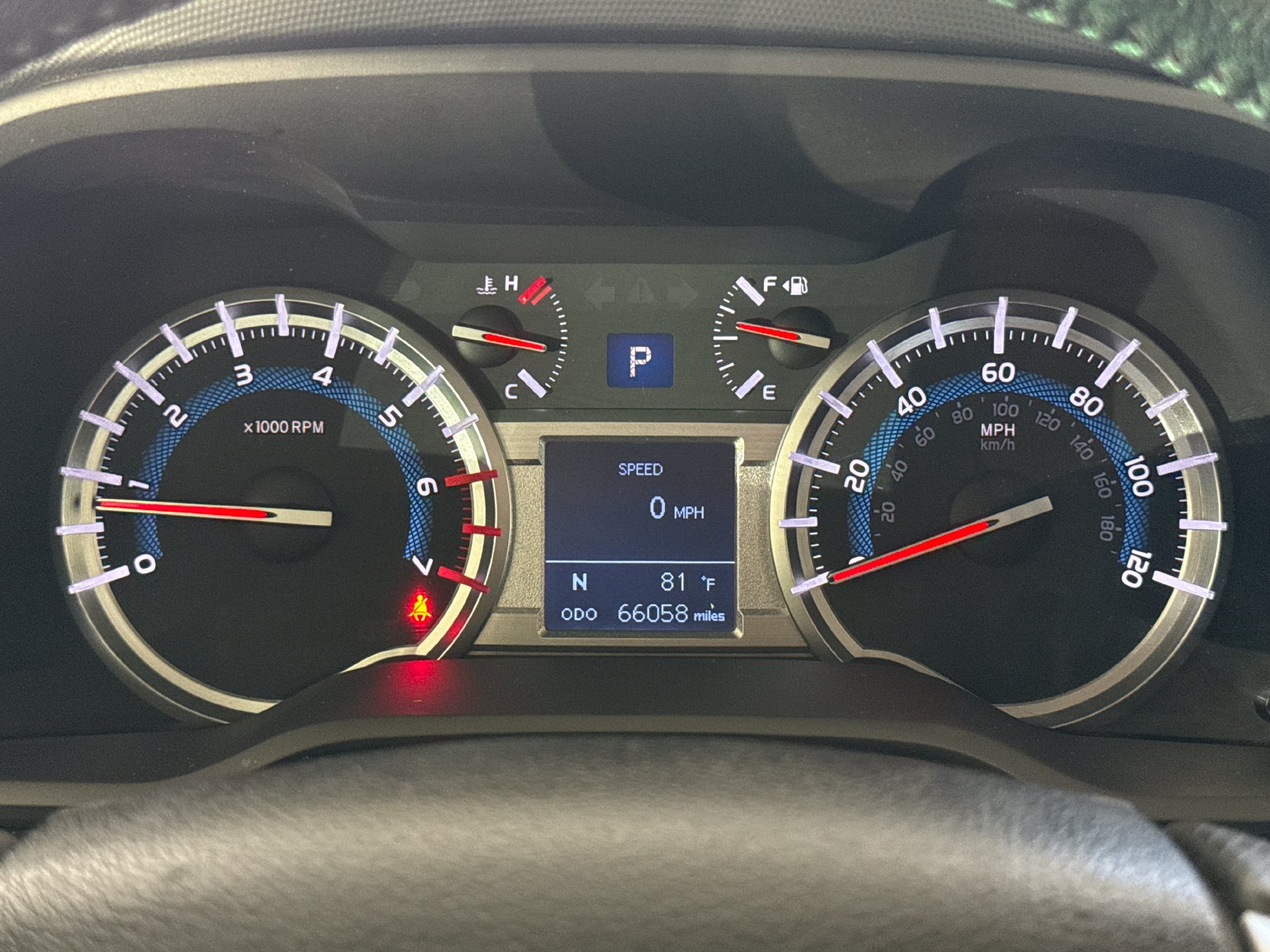 Used 2017 Toyota 4Runner SR5 AWD/4WD image 2