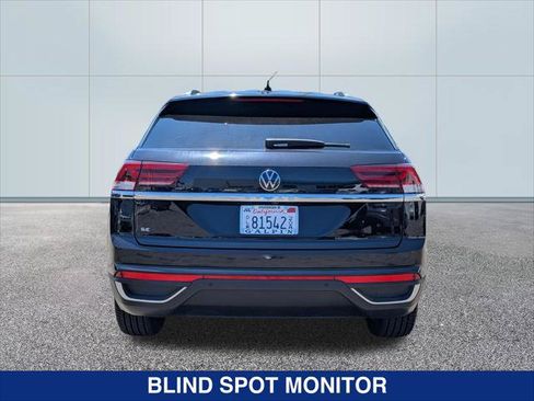 Used 2023 Volkswagen Atlas Cross Sport SE w/ Black Wheel Package FWD image 4