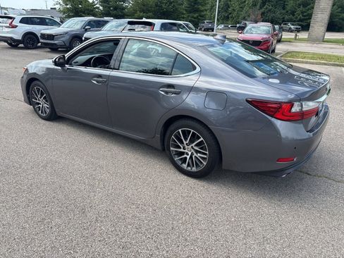 Used 2017 Lexus ES 350 w/ Luxury Package FWD image 6