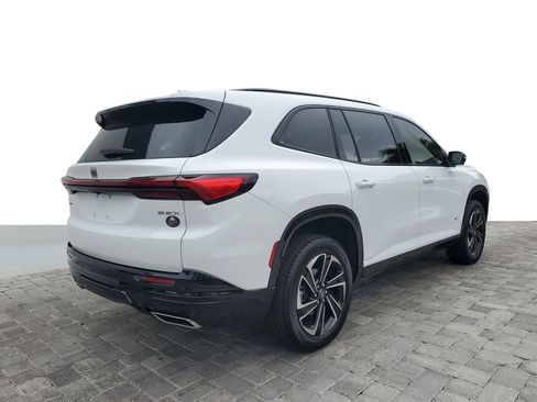 Certified 2025 Buick Enclave Sport Touring w/ Power Package image 6