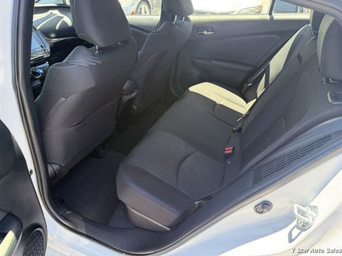 Used 2022 Toyota Prius Prime LE FWD image 16