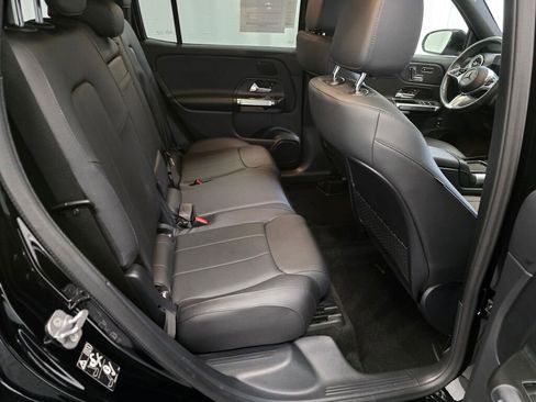 Certified 2025 Mercedes-Benz GLB 250 4MATIC image 21