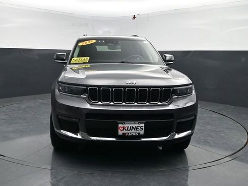 Used 2021 Jeep Grand Cherokee L Limited AWD/4WD image 2