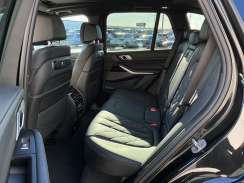 Used 2025 BMW X5 xDrive40i image 31