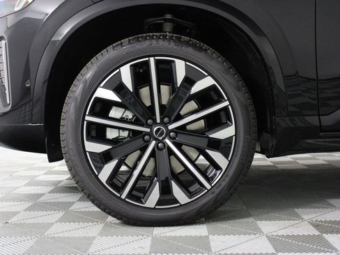 New 2026 Volvo XC90 T8 Plus image 13